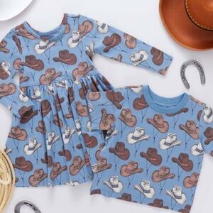 Kids Organic Ribbed Crew Neck Short Sleeve Tee, Cowboy Hats Pink chicken